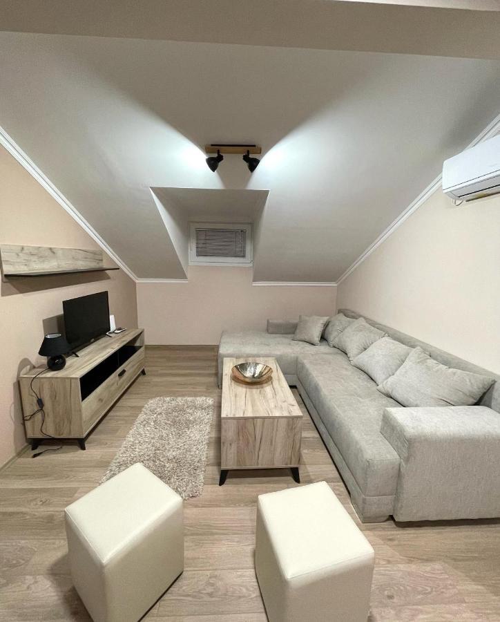 Vivko Apartments Veliko Gradište Buitenkant foto